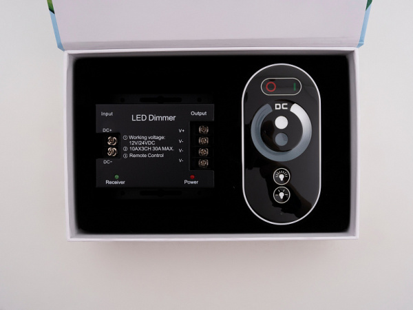 Контроллер одноцветный с пультом Т3 RF 30A (3*10А)  сенсорный ПДУ,  LEDS POWER